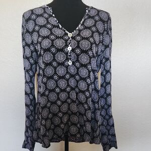 Lucy Love Black and White Patterned Long Sleeve Top